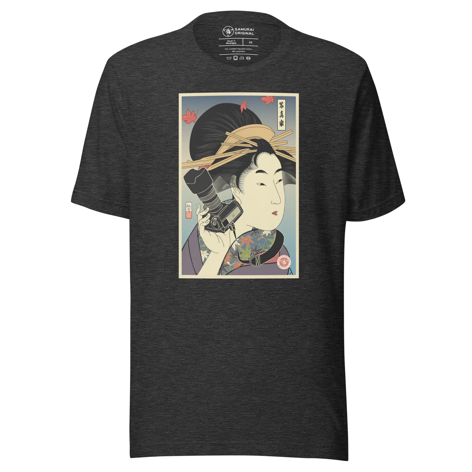 Geisha Photographer Camera Japanese Ukiyo-e Unisex T-Shirt - Dark Grey Heather / S